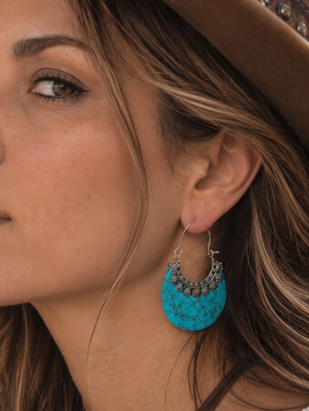 Turquoise Stone Crescent Hoop Earrings 925 Silver Plated Southwestern Artisan 2" - Picture 13 of 16